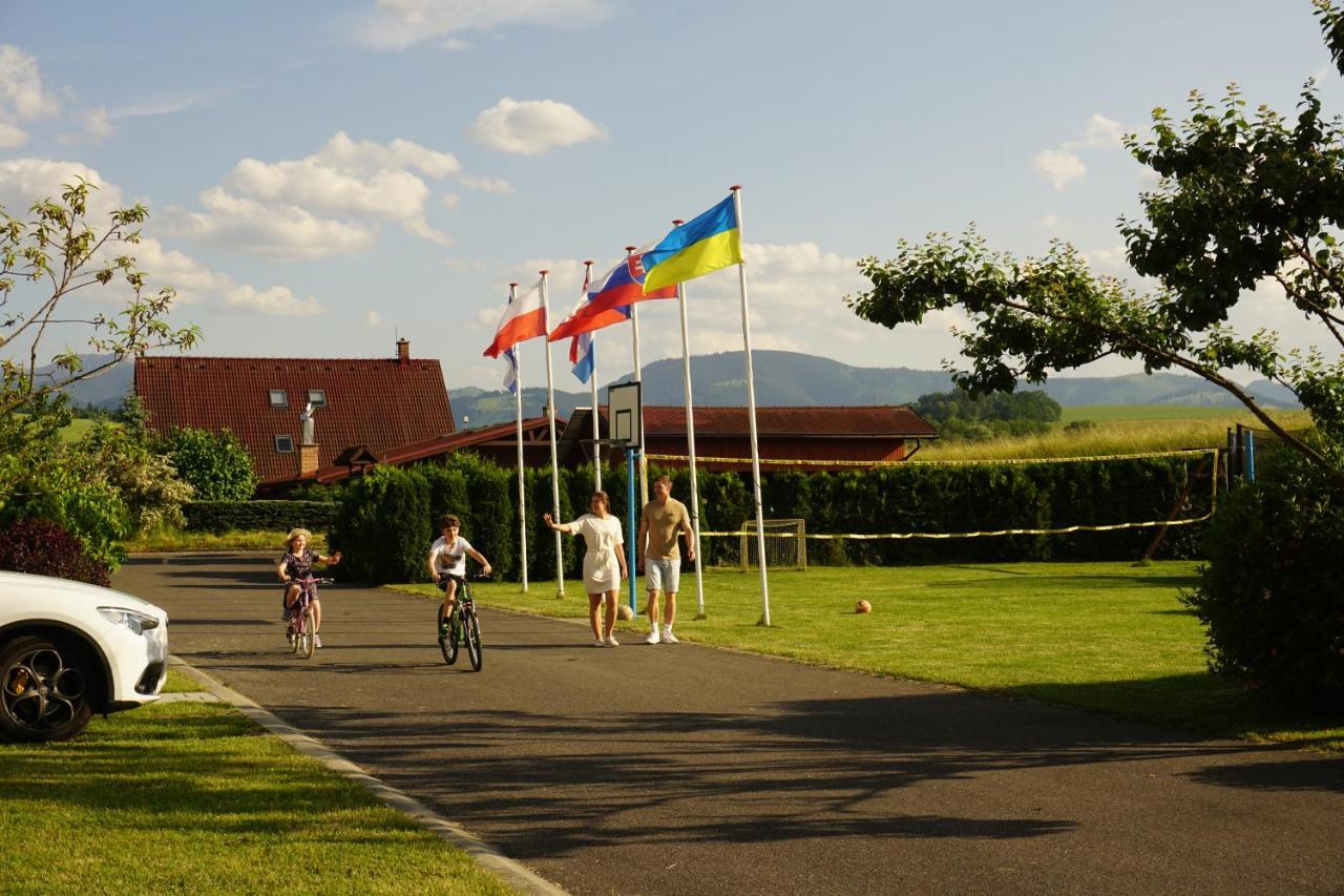 Villapark Vlasky เบเชนยอวา ภายนอก รูปภาพ