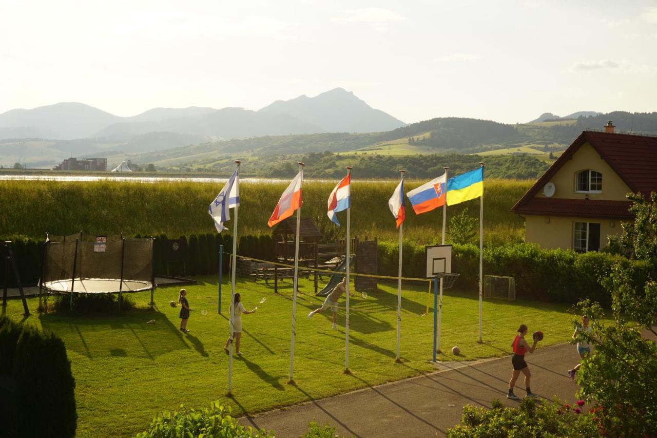 Villapark Vlasky เบเชนยอวา ภายนอก รูปภาพ